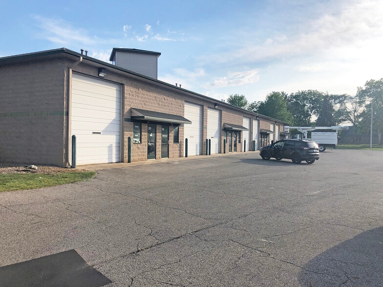 More Photos Of 2879-2893 Sanford Ave SW, Grandville Warehouse For Lease