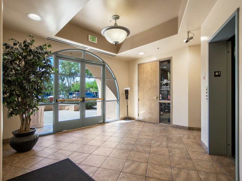 More Photos Of 6920 E Shea Blvd, Scottsdale Medical For Sale