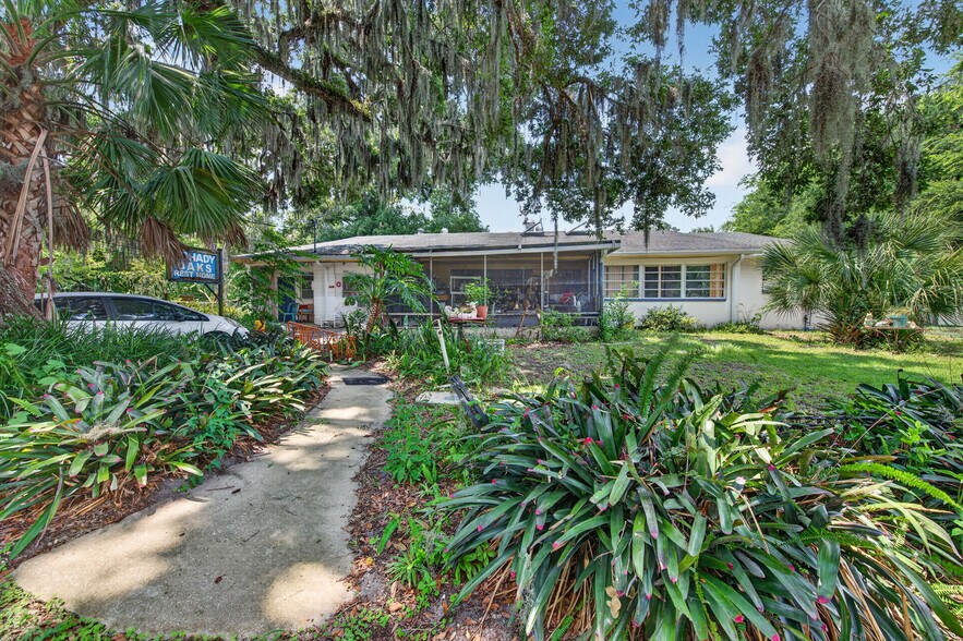 More Photos Of 1208 Kennedy Rd, Daytona Beach Assisted Living For Sale