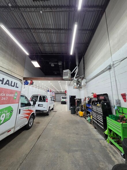 More Photos Of 9011 130th St, Richmond Hill Warehouse For Sale