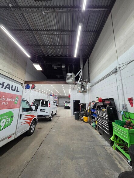 More Photos Of 9011 130th St, Richmond Hill Warehouse For Sale