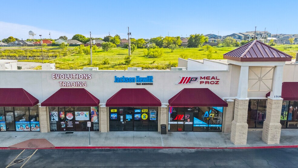 More Photos Of 1500-1600 Lowes Blvd, Killeen General Retail For Sale