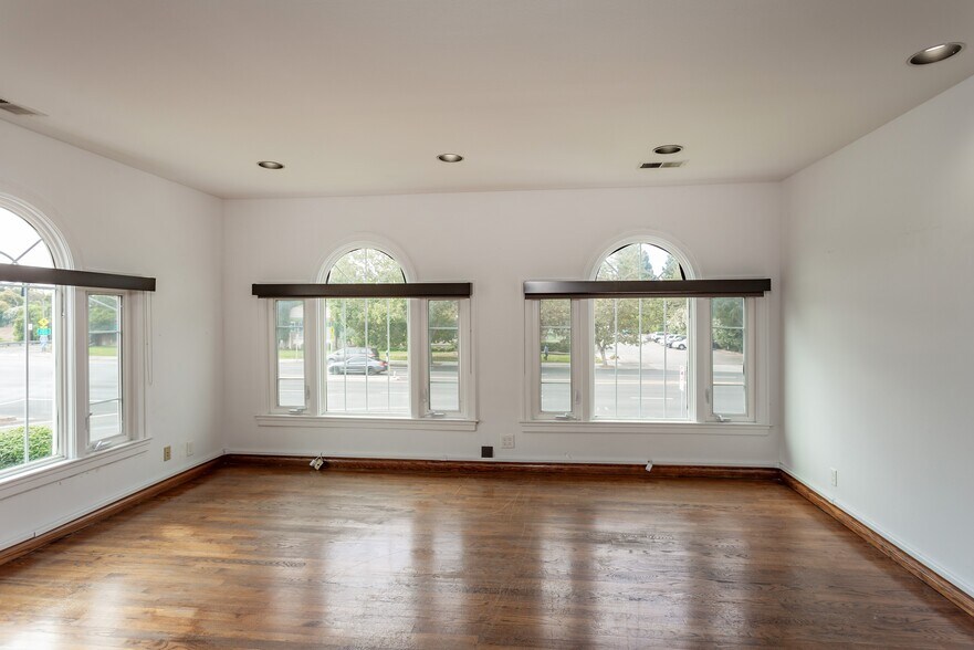 More Photos Of 2060 The Alameda, San Jose Loft Creative Space For Sale