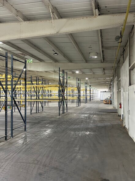 More Photos Of 9300 Southwest Dr, Fort Worth Warehouse For Lease