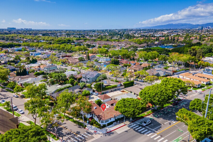 More Photos Of 4381-4385 Overland Ave, Culver City Office Residential For Lease