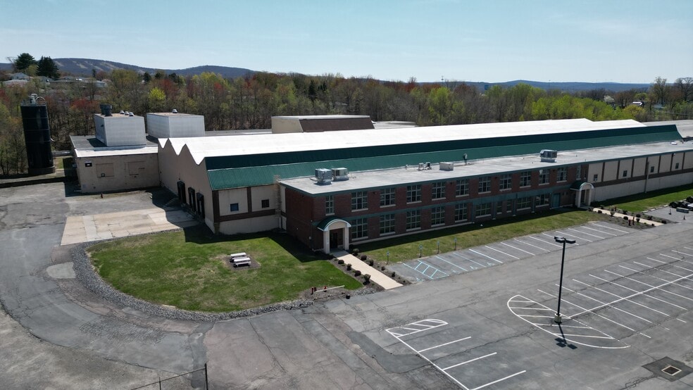 More Photos Of 600 Sanders St, Scranton Warehouse For Sale