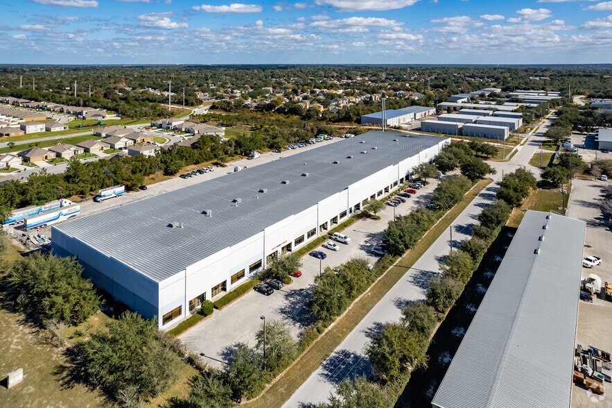 More Photos Of 290 Springview Commerce Dr, DeBary Distribution For Lease