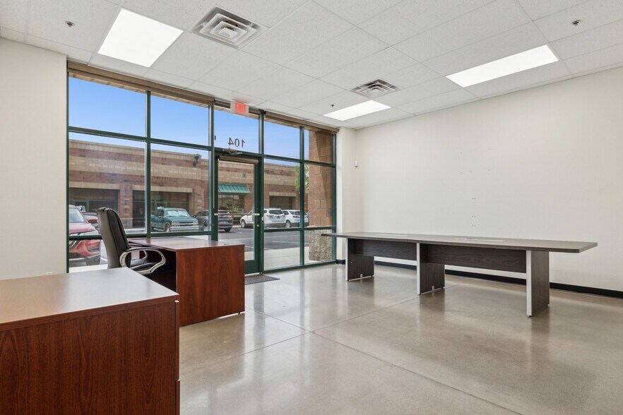 More Photos Of 20827 N Cave Creek Rd, Phoenix Office For Lease