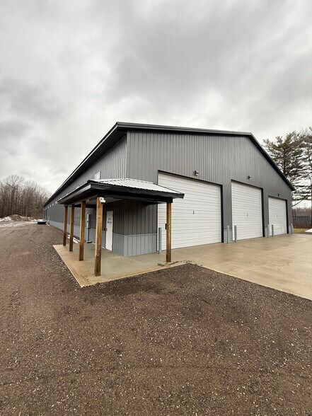 Primary Photo Of 6179 Blue Star Hwy, Saugatuck Warehouse For Lease