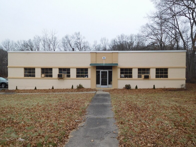 More Photos Of 95 Granby St, Bloomfield Manufacturing For Sale