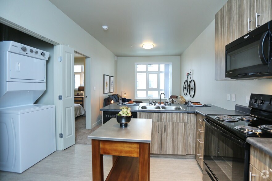 More Photos Of 913 S Jackson St, Seattle Apartments For Lease