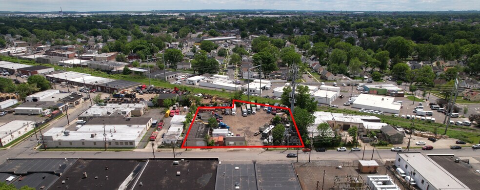 More Photos Of 138 E 11th Ave, Roselle Distribution For Sale