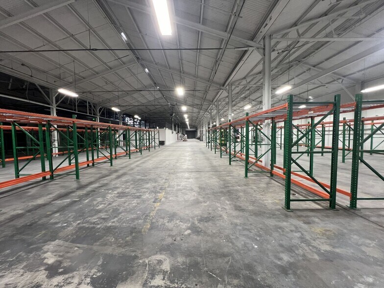 More Photos Of 4906 Alcoa Ave, Vernon Warehouse For Sale