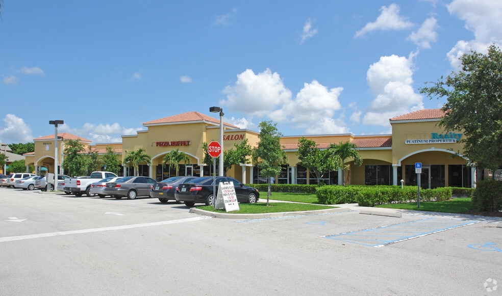 More Photos Of 4953 Le Chalet Blvd, Boynton Beach Storefront Retail Office For Lease