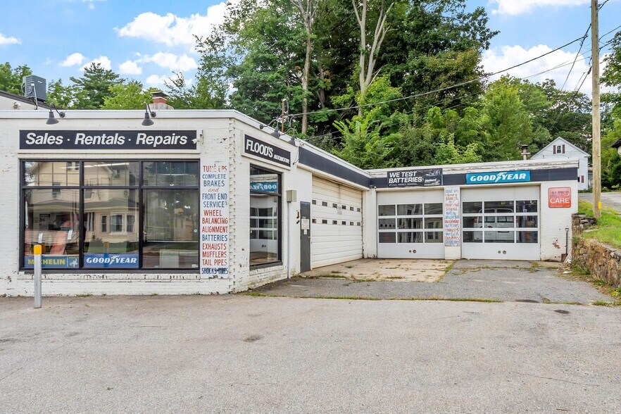 More Photos Of 93 Hamilton St, Southbridge Service Station For Sale
