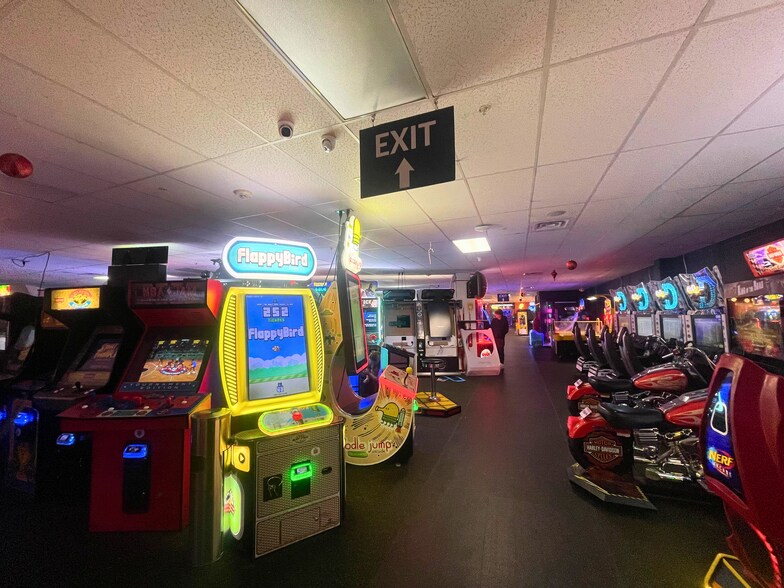 More Photos Of 1020 W Francis Ave, Spokane Freestanding For Lease