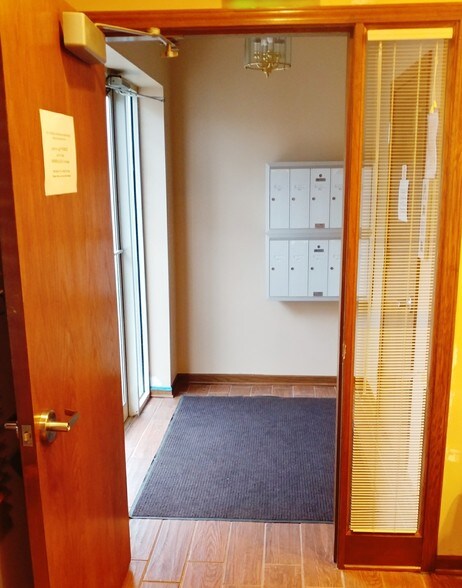 More Photos Of 7620-7632 W 159th St, Orland Park Office For Sale