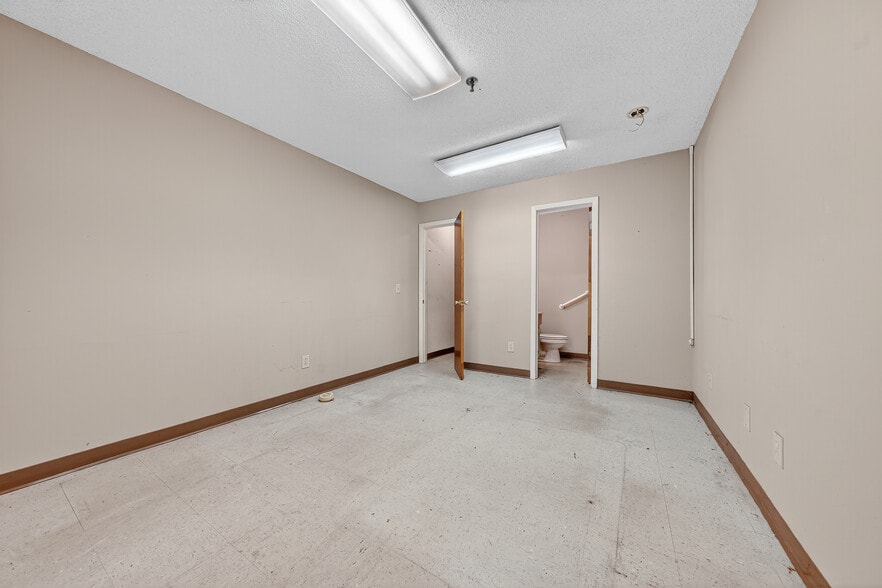 More Photos Of 1324-1325 Highway 195, Jasper Assisted Living For Sale