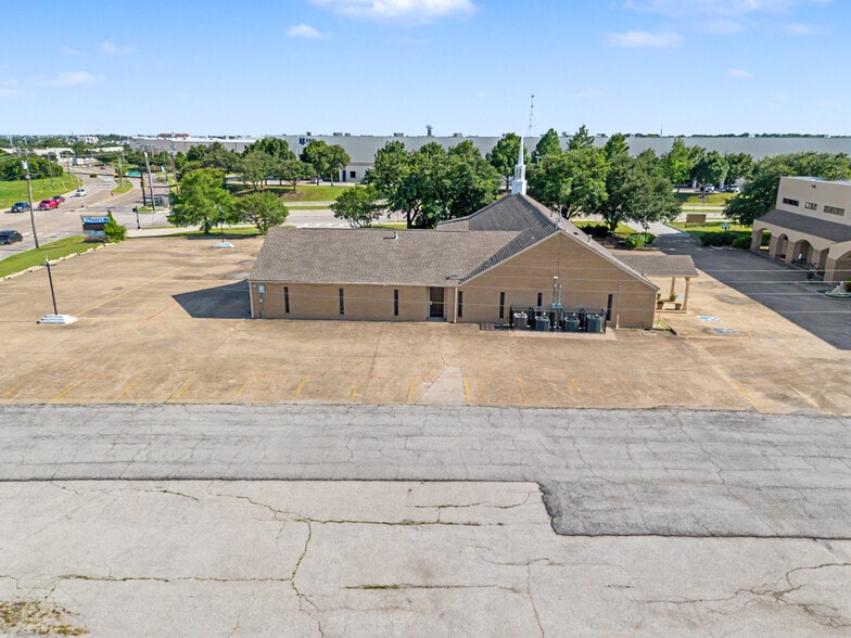 More Photos Of 2111 Skyline Dr, Mesquite Religious Facility For Sale