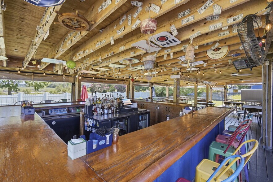 More Photos Of 20658 Wilkins Ave, Rock Hall Restaurant For Sale