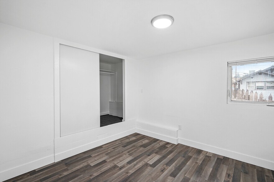 More Photos Of 8117 Ney Ave, Oakland Apartments For Sale