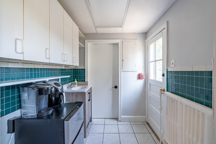 More Photos Of 1900 Old York Rd, Abington Apartments For Sale