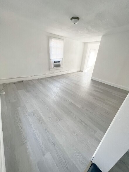 More Photos Of 205 S Grove St, Eustis Apartments For Sale