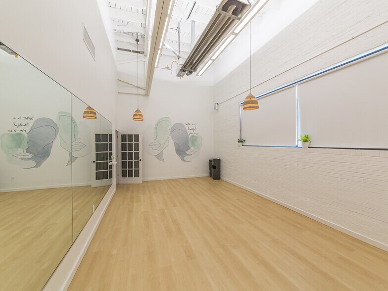 More Photos Of 51 Sweeten Creek Rd, Asheville Freestanding For Lease