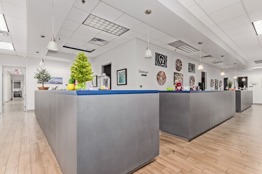 More Photos Of 1452 N Higley Rd, Gilbert Medical For Sale