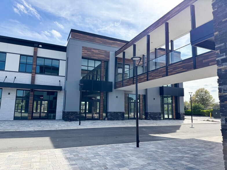 More Photos Of Gate Pkwy & Burnt Mill Rd, Jacksonville Unknown For Lease