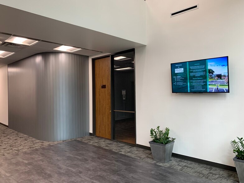 More Photos Of 8535 Wurzbach Rd, San Antonio Office For Lease