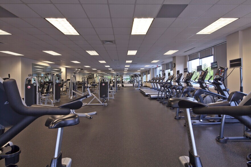 More Photos Of 3800 Paramount Pky, Morrisville Office For Lease