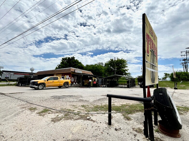 More Photos Of 11019 US Highway 290 E, Manor Lodge Meeting Hall For Sale