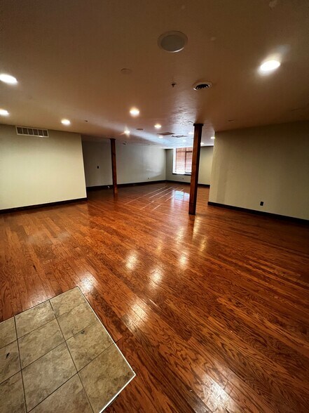 More Photos Of 11 W Main St, Belgrade Office For Lease