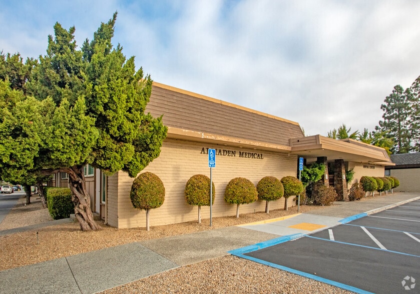 More Photos Of 6541 Crown Blvd, San Jose Medical For Lease