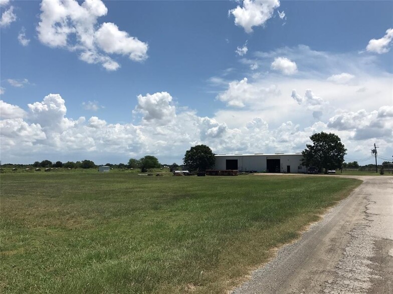 Primary Photo Of 3715 US-59 Hwy, Rosenberg Warehouse For Lease