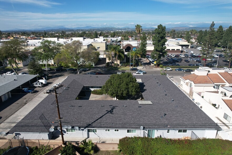 More Photos Of 2228 E Westport Dr, Anaheim Apartments For Sale