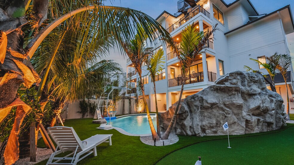 More Photos Of , Siesta Key Multifamily For Sale