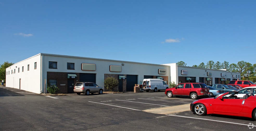 More Photos Of 2700-2714 Build America Dr, Hampton Light Distribution For Lease
