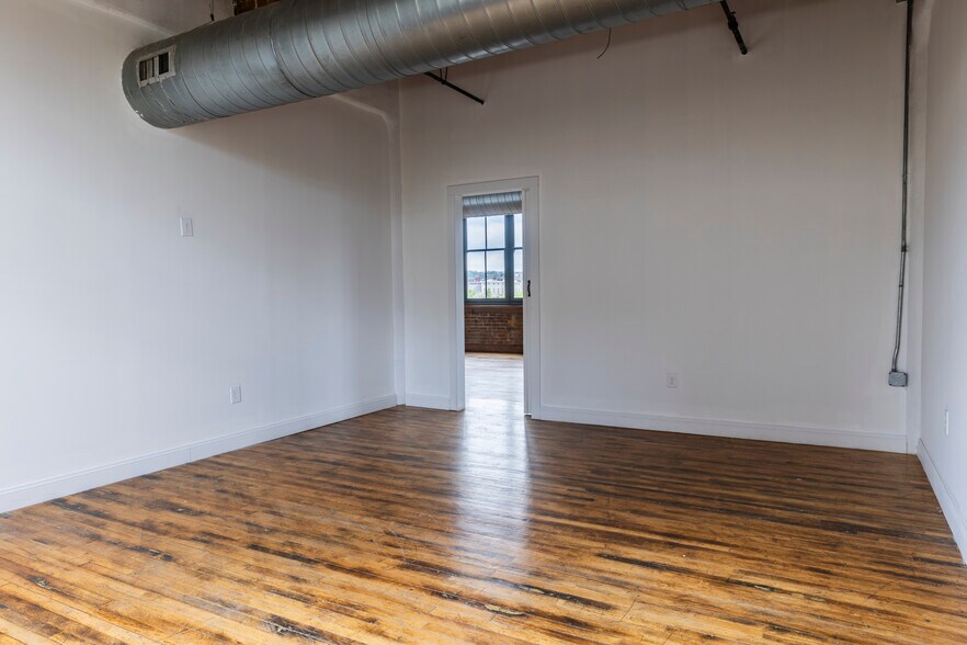 More Photos Of 1100 Sycamore St, Cincinnati Loft Creative Space For Lease