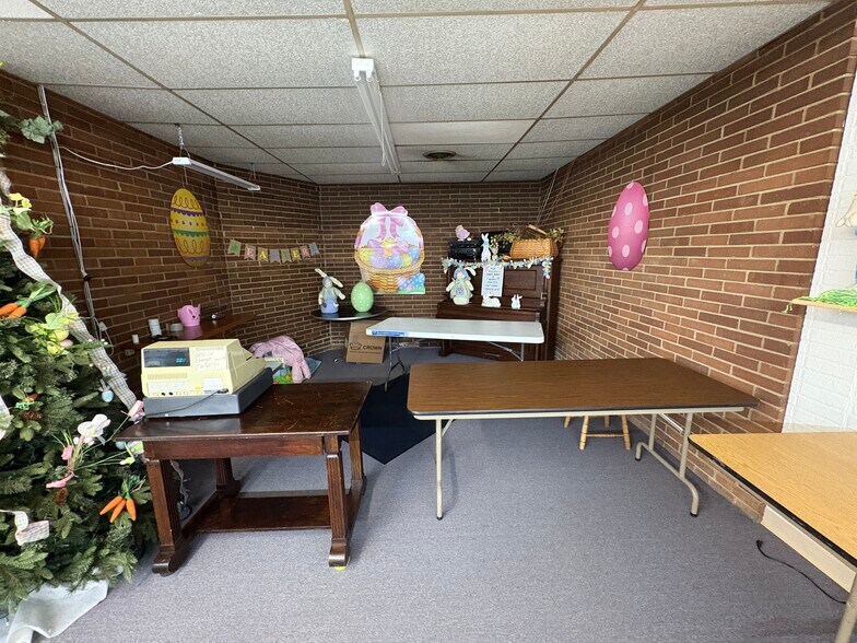 More Photos Of 1391 State Route 66, New Bethlehem Freestanding For Sale