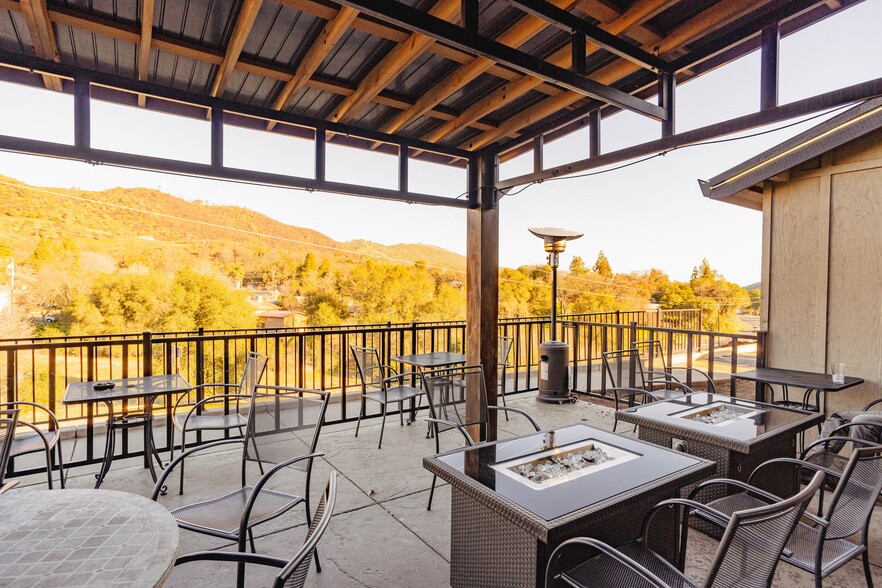 More Photos Of 5159 CA-140, Mariposa General Retail For Sale