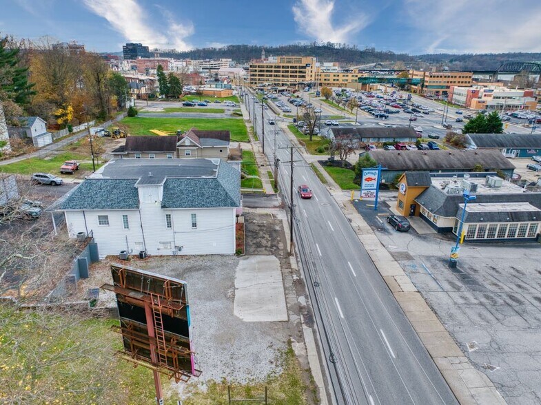 More Photos Of 1100 Murdoch Ave, Parkersburg Storefront Retail Residential For Sale