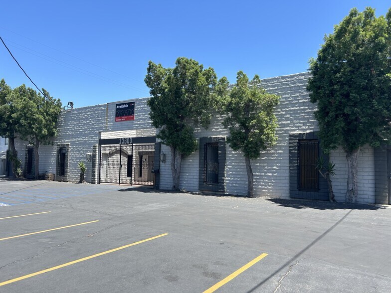 Primary Photo Of 13600 Vaughn St, San Fernando Warehouse For Lease