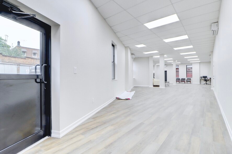 More Photos Of 7416 Cypress Hills St, Glendale Manufacturing For Sale