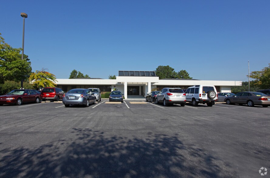 Primary Photo Of 3490 Independence Dr, Birmingham Office For Lease