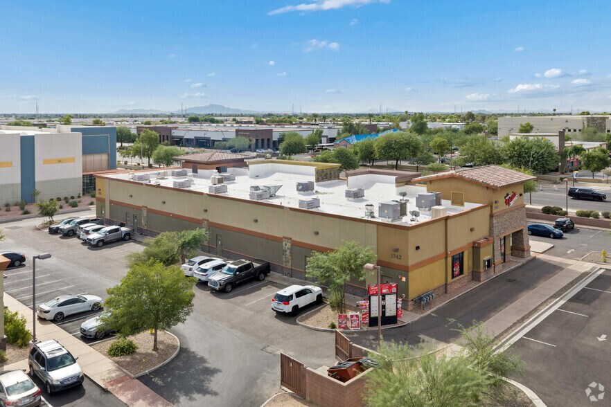 More Photos Of 1342 W Warner Rd, Tempe Unknown For Lease