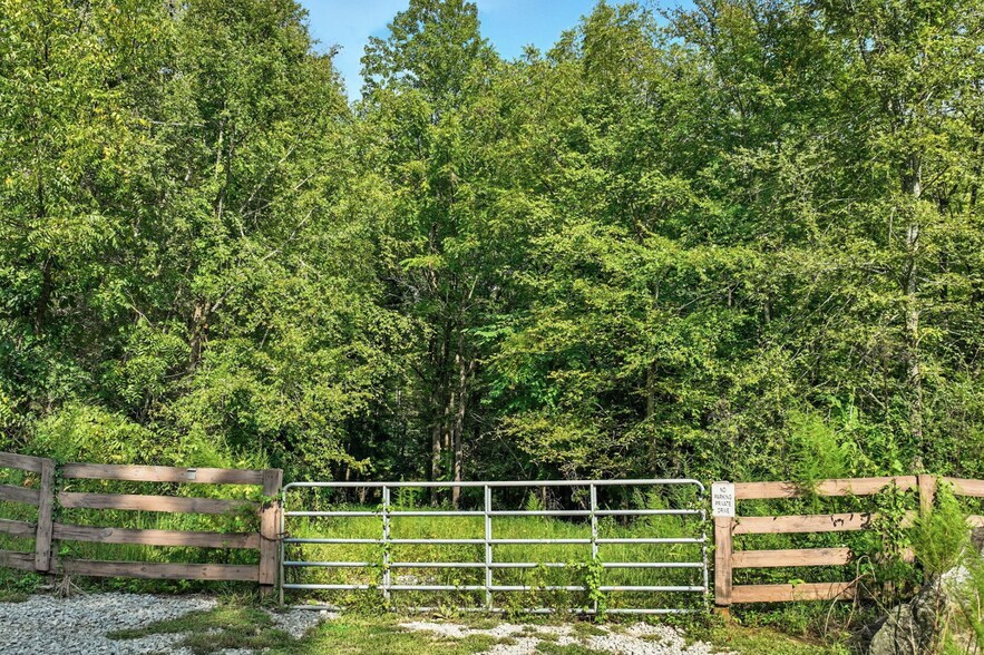 Primary Photo Of 4358 Whiporwill Rd, Gillsville Land For Sale