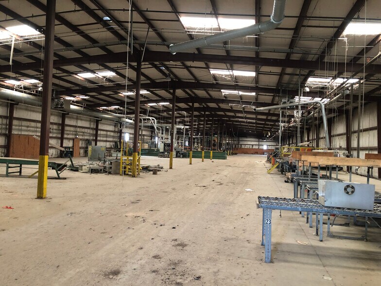 More Photos Of 201 N First, West Helena Manufacturing For Sale