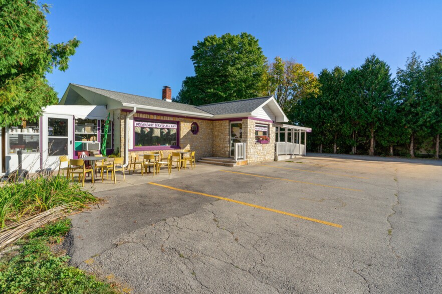 More Photos Of 7918 State Highway 42, Egg Harbor Restaurant For Sale